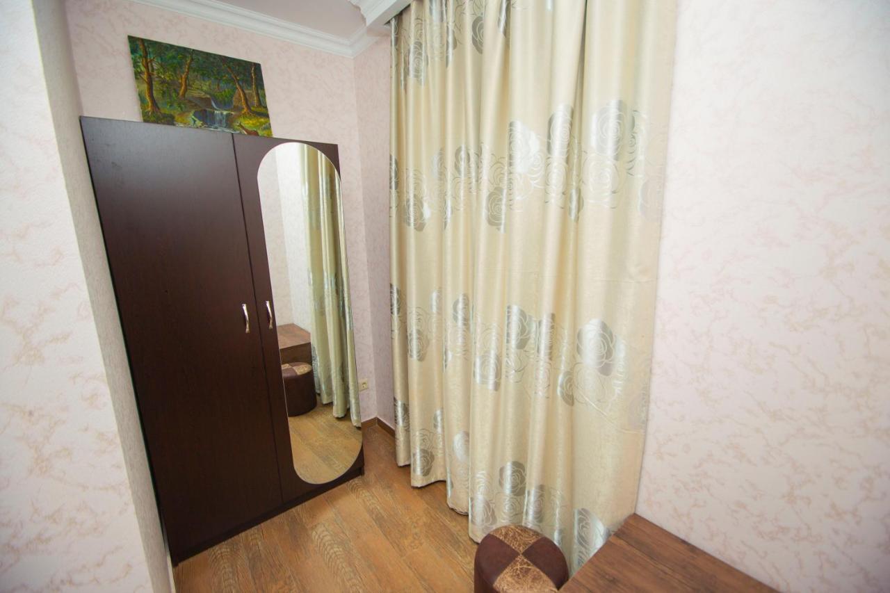 Hotel Elegant 2 Tbiliszi Kültér fotó